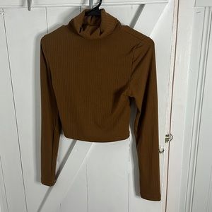 Brown turtleneck long sleeve crop top